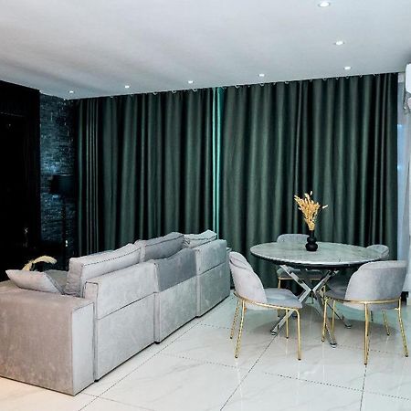 Reddington By Jvte Aparthotel ดูอาลา ภายนอก รูปภาพ