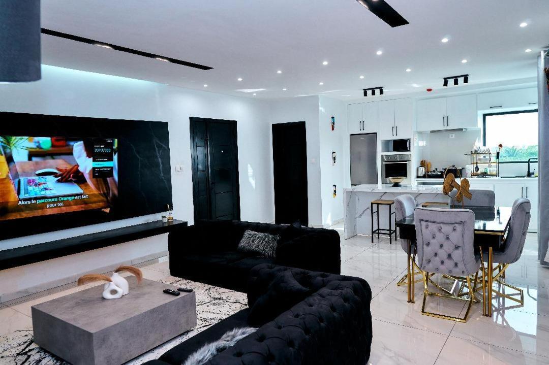 Reddington By Jvte Aparthotel ดูอาลา ภายนอก รูปภาพ
