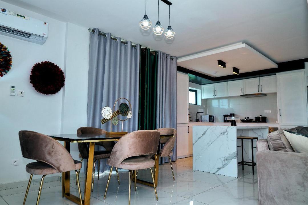 Reddington By Jvte Aparthotel ดูอาลา ภายนอก รูปภาพ