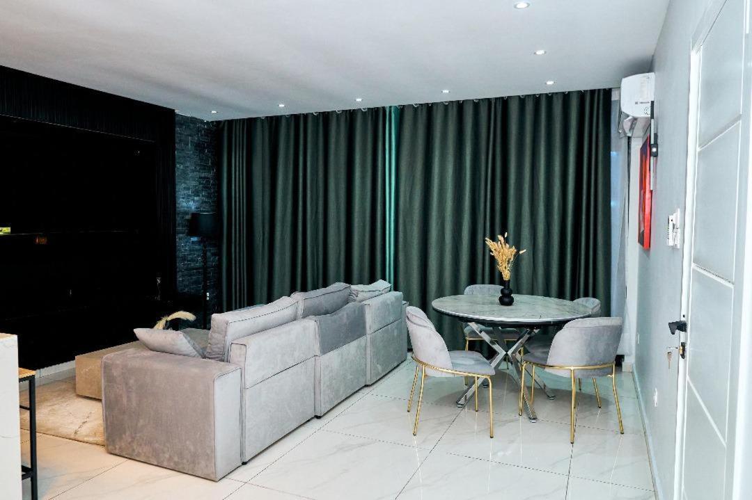 Reddington By Jvte Aparthotel ดูอาลา ภายนอก รูปภาพ